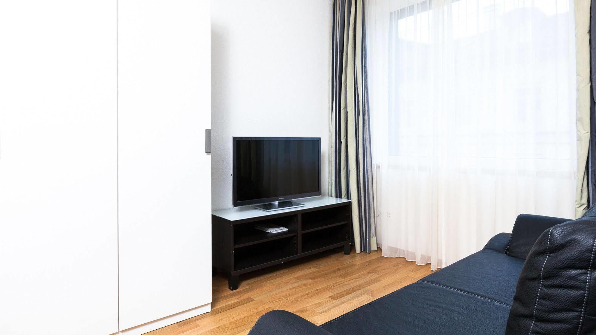 Swiss Star Longstreet - Self Check-In Apartment Zurich Exterior photo