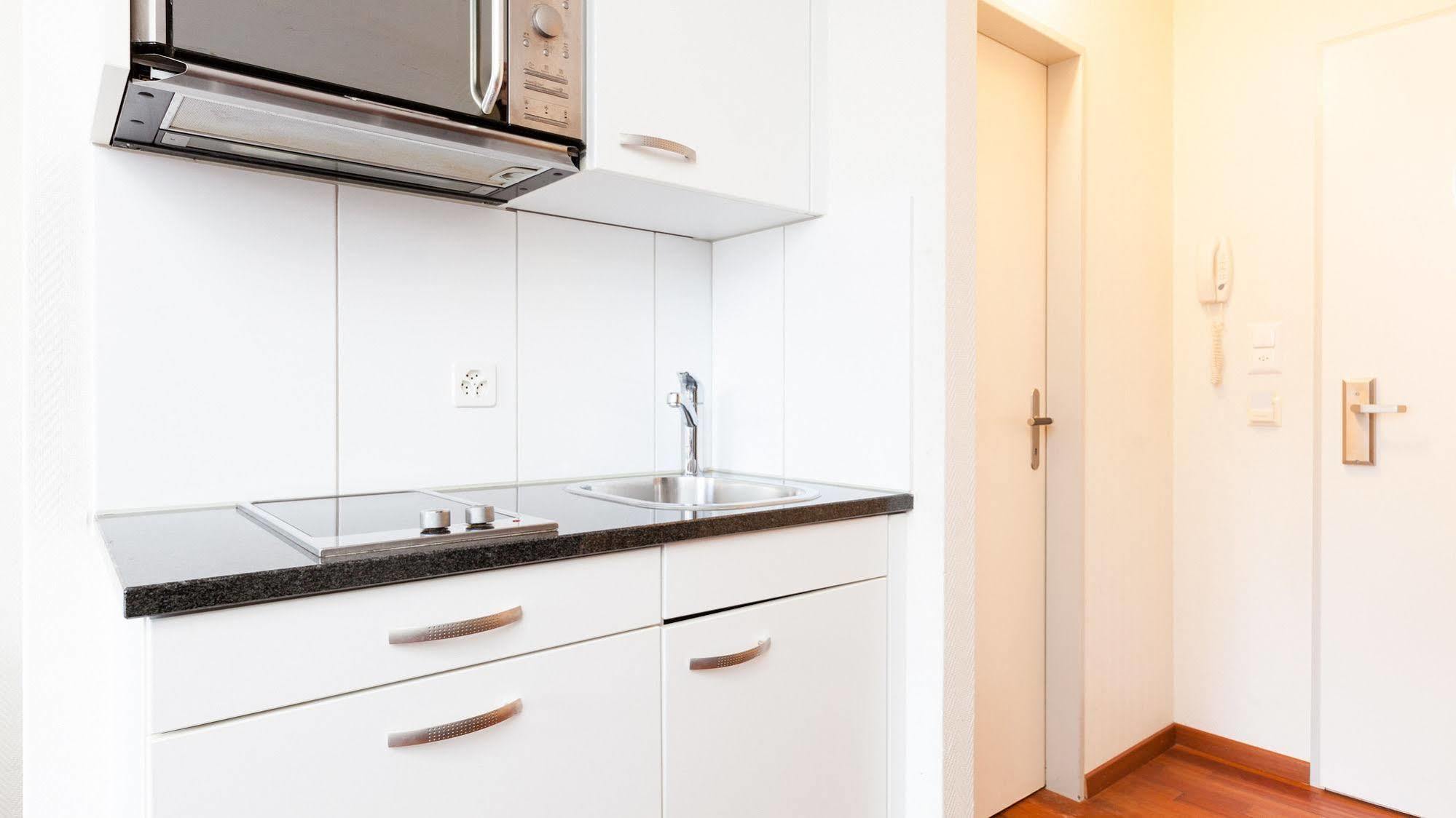 Swiss Star Longstreet - Self Check-In Apartment Zurich Exterior photo